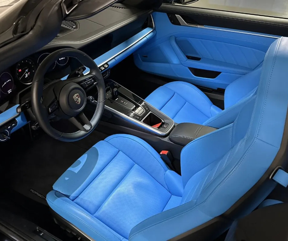 Porsche 911 Carrera 4 GTS photo 5